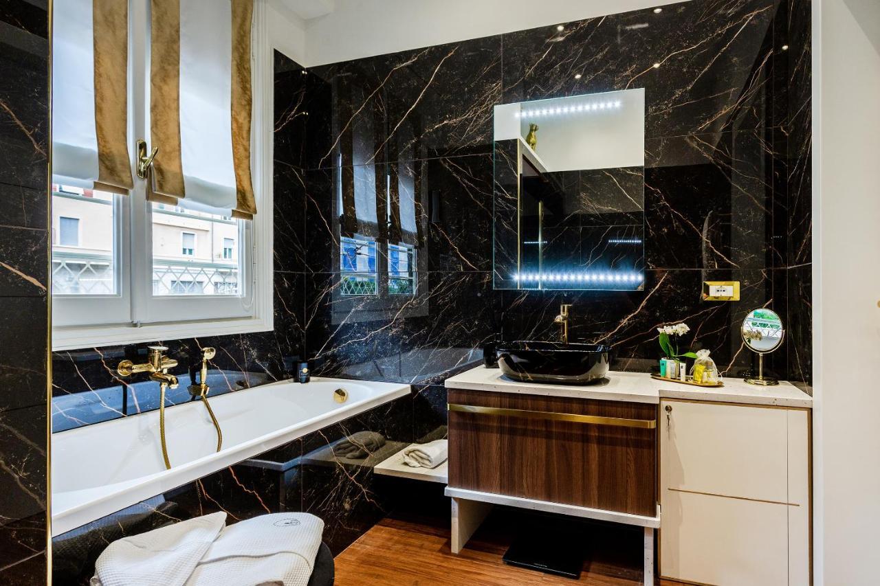 Maison D'Or Genoa Bagian luar foto